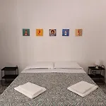 Fuorigrotta Bed & Breakfast