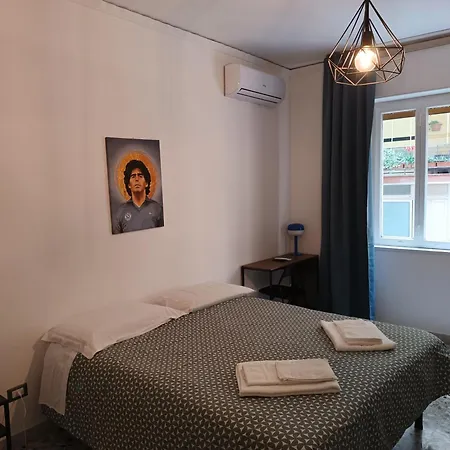 Bed and Breakfast Fuorigrotta 4*