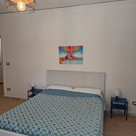 Fuorigrotta Nocleg ze śniadaniem 4*